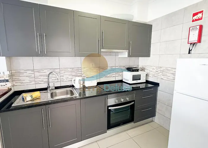 Oura Areiasol By Sunny Deluxe Apartment *